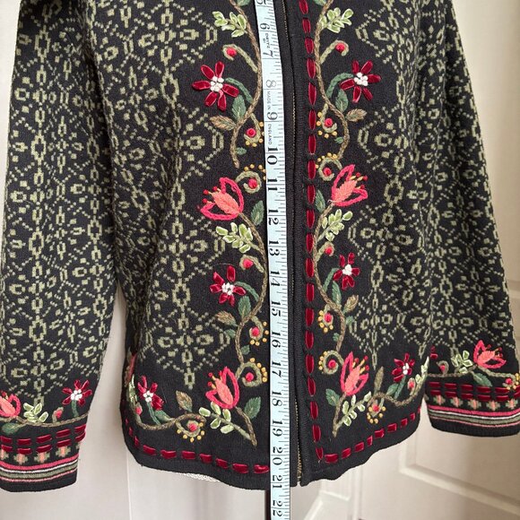 Carson Size M Black Green Embroidered Floral Ribbon Full Zip Jacket Cardigan - Picture 3 of 10